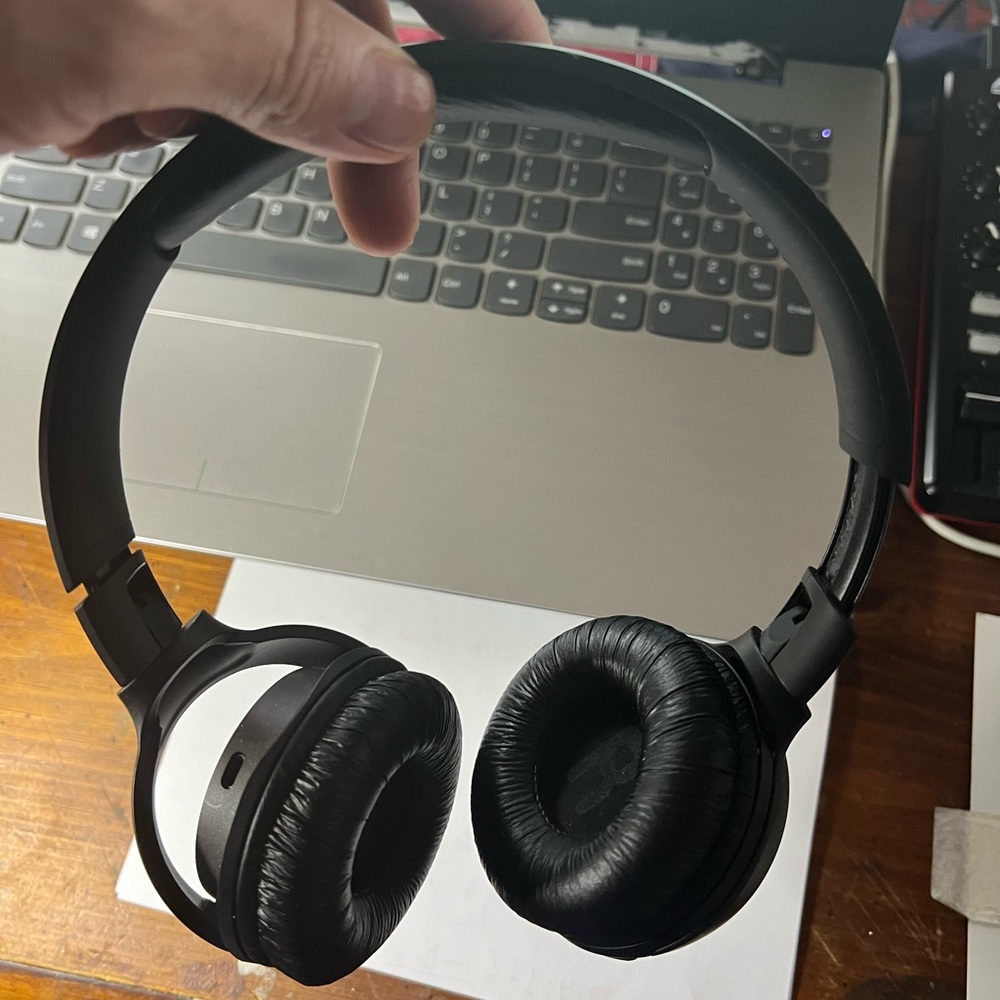 JBL headset
